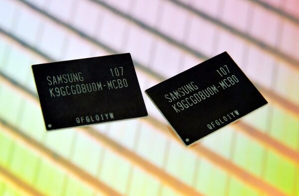 Samsung NAND chipek, ilyenek kerülnek az SSD-kre is, RAM-okra is